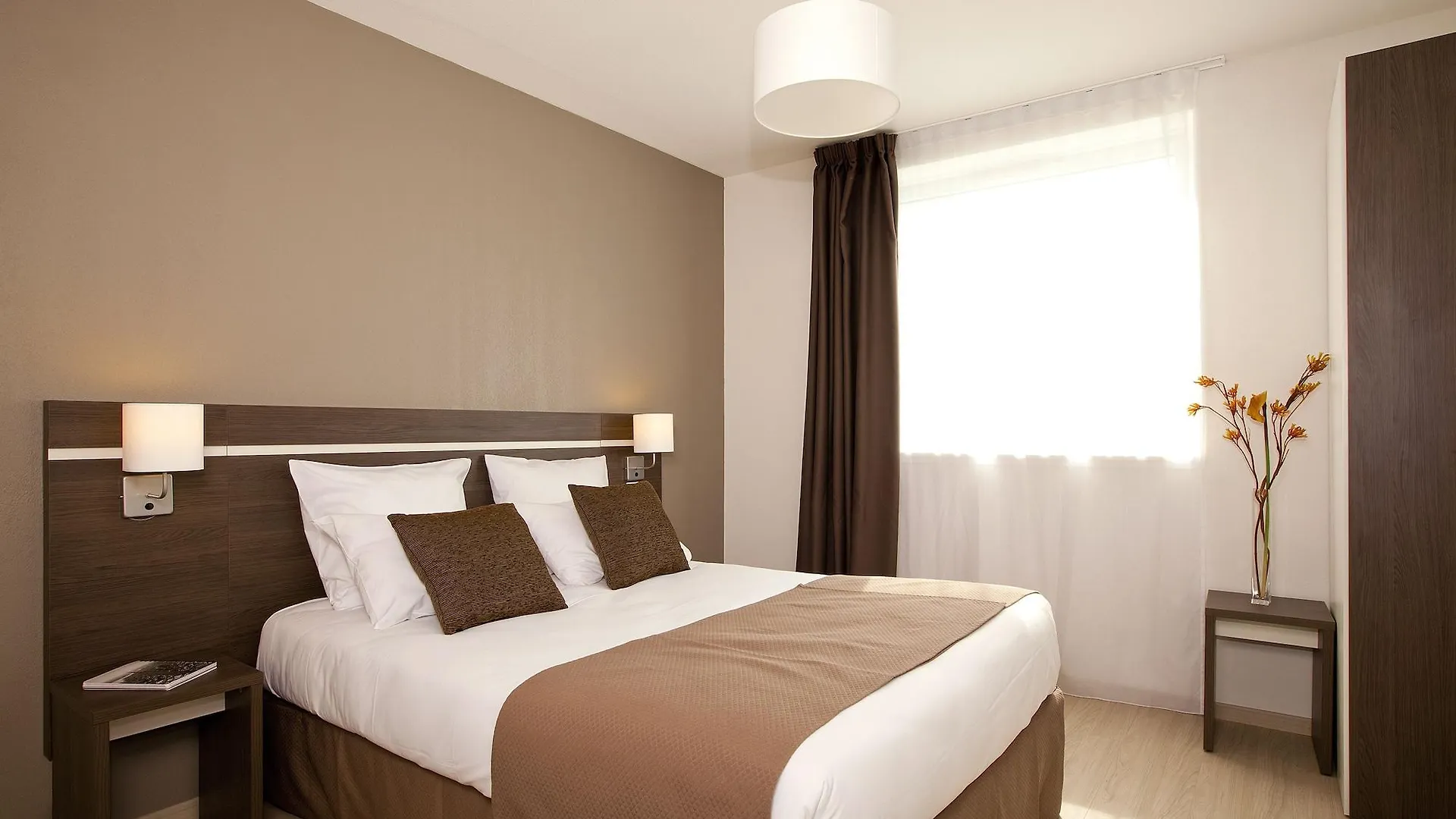 Séjours&Affaires Massy Atlantis 2*, Massy (Essonne) Francia