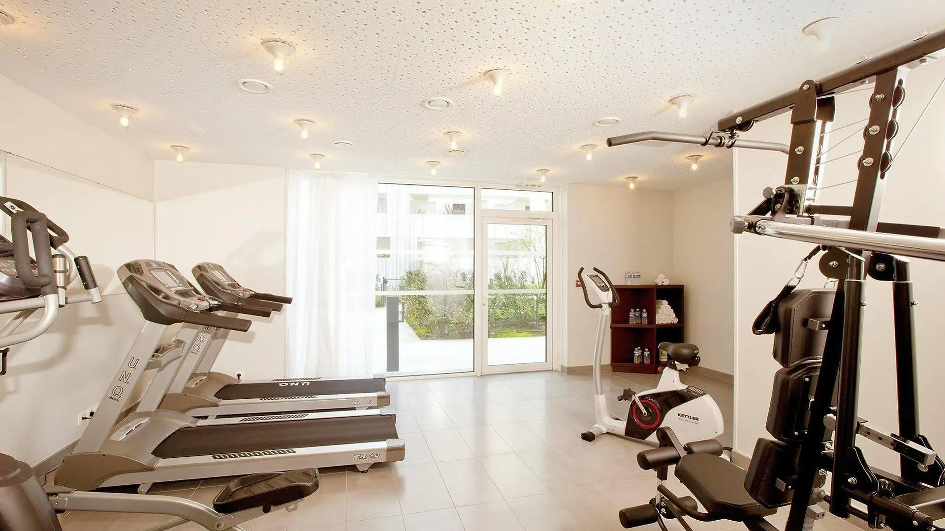** Aparthotel Séjours&Affaires Massy Atlantis Francia